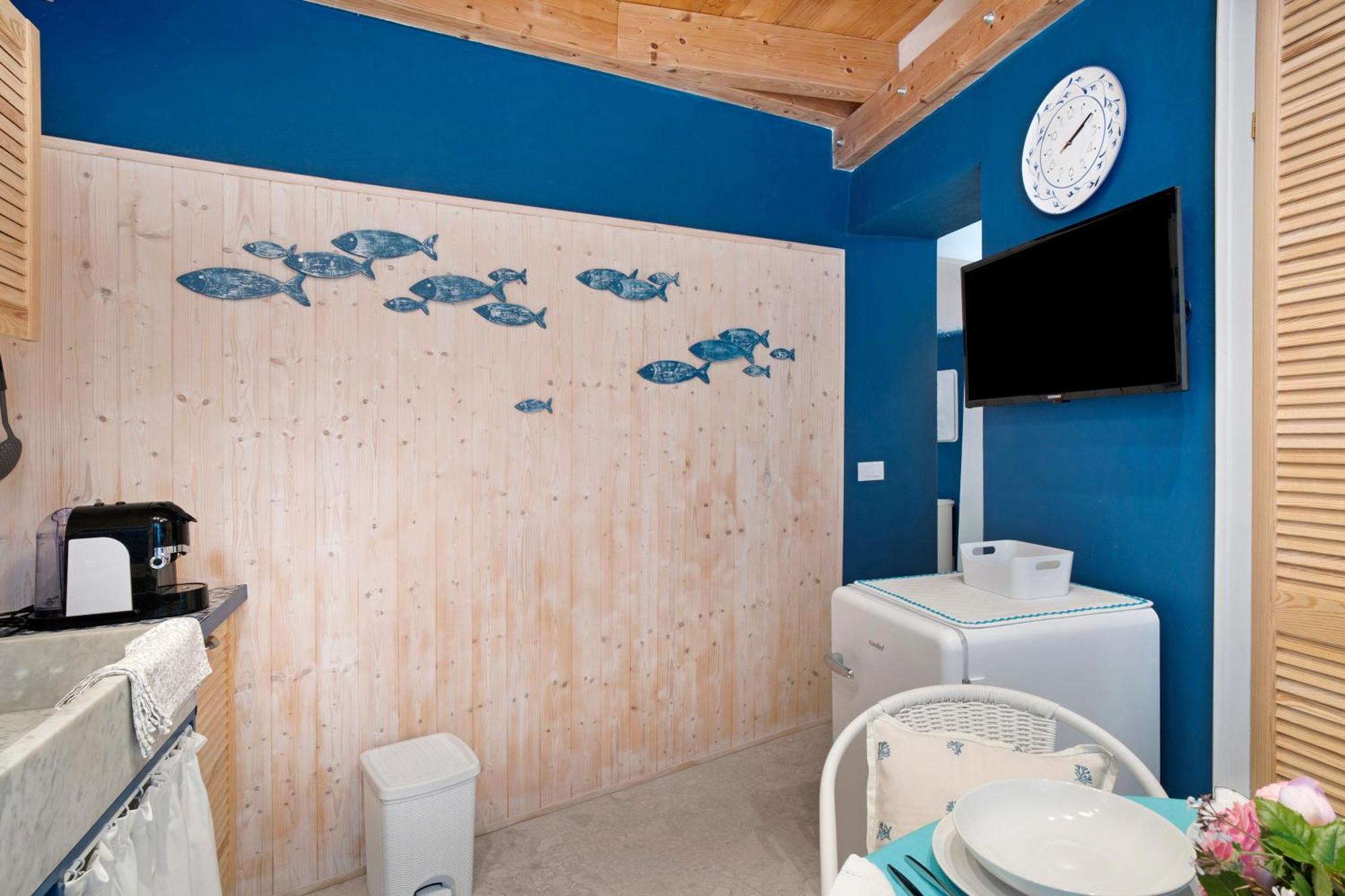 La Casa Incantata San Bartolomeo Al Mare Bagian luar foto