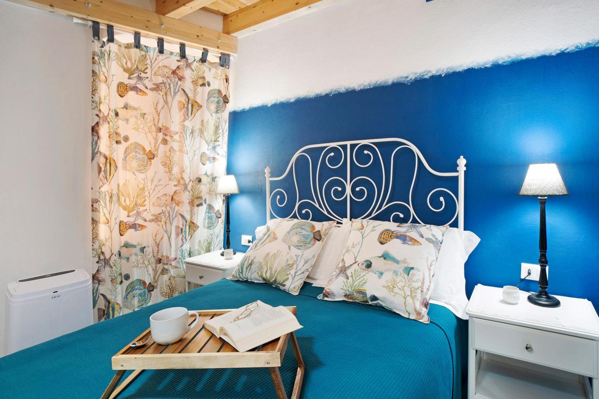 La Casa Incantata San Bartolomeo Al Mare Bagian luar foto