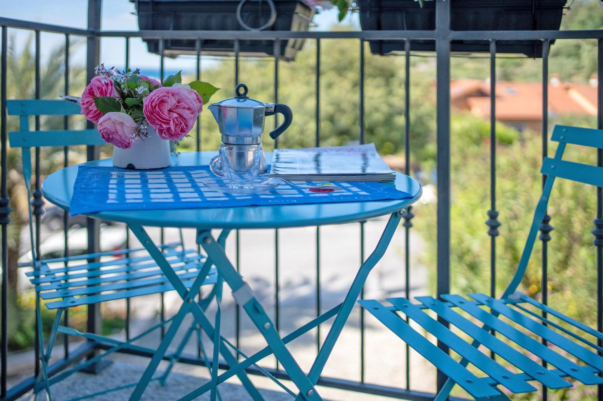 La Casa Incantata San Bartolomeo Al Mare Bagian luar foto